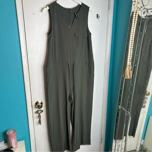 ATHLETA Topanga Jumpsuit, Mountain Olive - Picture 5 of 9